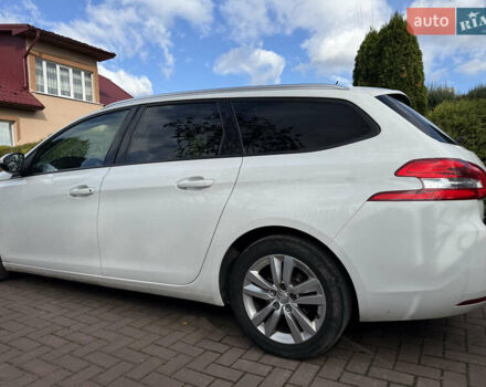 Белый Пежо 308, объемом двигателя 1.56 л и пробегом 274 тыс. км за 9400 $, фото 57 на Automoto.ua