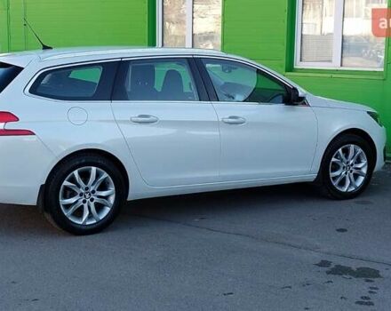 Белый Пежо 308, объемом двигателя 1.56 л и пробегом 209 тыс. км за 12000 $, фото 4 на Automoto.ua