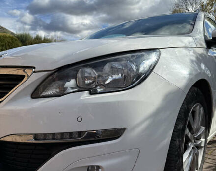 Белый Пежо 308, объемом двигателя 1.56 л и пробегом 274 тыс. км за 9400 $, фото 42 на Automoto.ua