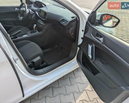 Білий Пежо 308, об'ємом двигуна 1.6 л та пробігом 177 тис. км за 11600 $, фото 13 на Automoto.ua
