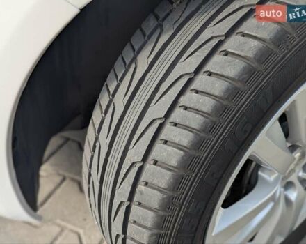 Білий Пежо 308, об'ємом двигуна 1.6 л та пробігом 177 тис. км за 11600 $, фото 3 на Automoto.ua