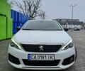 Белый Пежо 308, объемом двигателя 1.56 л и пробегом 205 тыс. км за 9300 $, фото 5 на Automoto.ua