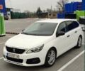 Белый Пежо 308, объемом двигателя 1.56 л и пробегом 205 тыс. км за 9300 $, фото 1 на Automoto.ua