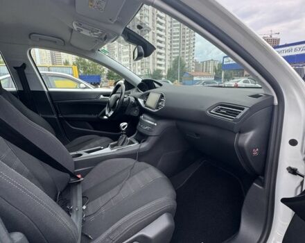 Білий Пежо 308, об'ємом двигуна 1.5 л та пробігом 187 тис. км за 12400 $, фото 7 на Automoto.ua