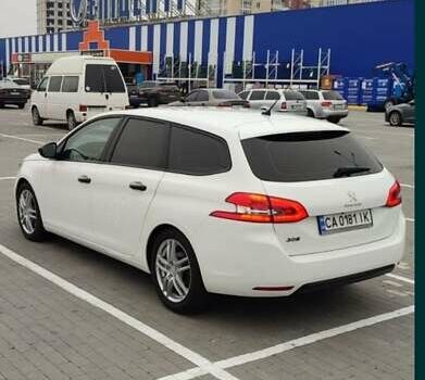 Белый Пежо 308, объемом двигателя 1.56 л и пробегом 205 тыс. км за 9300 $, фото 3 на Automoto.ua