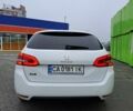 Белый Пежо 308, объемом двигателя 1.56 л и пробегом 205 тыс. км за 9300 $, фото 10 на Automoto.ua