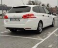 Белый Пежо 308, объемом двигателя 1.56 л и пробегом 205 тыс. км за 9300 $, фото 2 на Automoto.ua