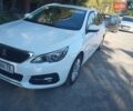 Белый Пежо 308, объемом двигателя 1.5 л и пробегом 221 тыс. км за 12600 $, фото 6 на Automoto.ua