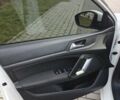 Белый Пежо 308, объемом двигателя 1.5 л и пробегом 250 тыс. км за 10500 $, фото 7 на Automoto.ua