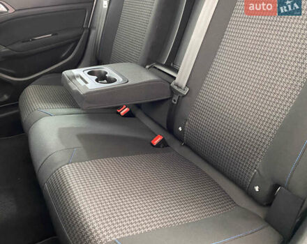 Белый Пежо 308, объемом двигателя 1.5 л и пробегом 162 тыс. км за 13650 $, фото 20 на Automoto.ua