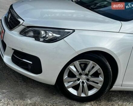 Білий Пежо 308, об'ємом двигуна 1.5 л та пробігом 206 тис. км за 12640 $, фото 3 на Automoto.ua