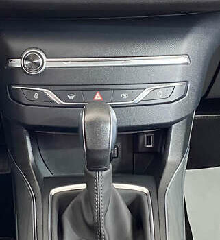 Белый Пежо 308, объемом двигателя 1.5 л и пробегом 162 тыс. км за 13650 $, фото 18 на Automoto.ua