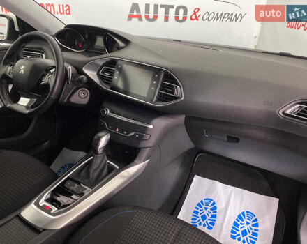 Белый Пежо 308, объемом двигателя 1.5 л и пробегом 162 тыс. км за 13650 $, фото 15 на Automoto.ua
