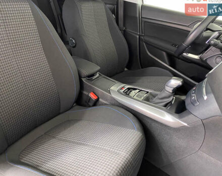 Белый Пежо 308, объемом двигателя 1.5 л и пробегом 162 тыс. км за 13650 $, фото 16 на Automoto.ua