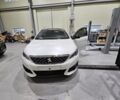Белый Пежо 308, объемом двигателя 2 л и пробегом 43 тыс. км за 12600 $, фото 4 на Automoto.ua