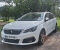 Белый Пежо 308, объемом двигателя 1.5 л и пробегом 131 тыс. км за 13000 $, фото 1 на Automoto.ua