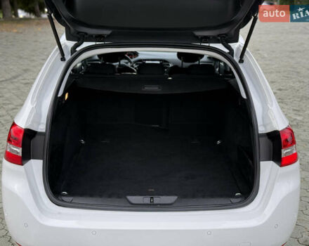 Белый Пежо 308, объемом двигателя 1.5 л и пробегом 162 тыс. км за 14900 $, фото 74 на Automoto.ua