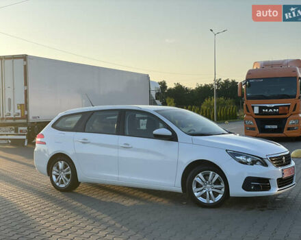 Белый Пежо 308, объемом двигателя 1.5 л и пробегом 197 тыс. км за 12950 $, фото 9 на Automoto.ua