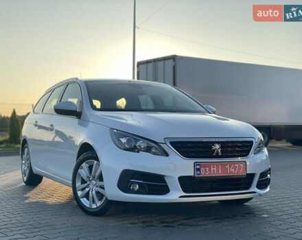 Белый Пежо 308, объемом двигателя 1.5 л и пробегом 197 тыс. км за 12950 $, фото 4 на Automoto.ua