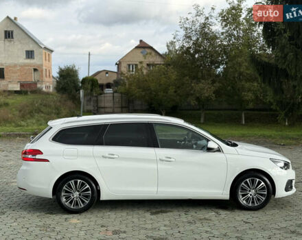 Белый Пежо 308, объемом двигателя 1.5 л и пробегом 162 тыс. км за 14800 $, фото 3 на Automoto.ua