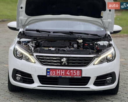 Белый Пежо 308, объемом двигателя 1.5 л и пробегом 162 тыс. км за 14900 $, фото 76 на Automoto.ua