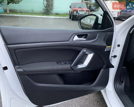 Білий Пежо 308, об'ємом двигуна 1.5 л та пробігом 180 тис. км за 14750 $, фото 16 на Automoto.ua