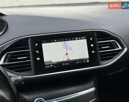 Белый Пежо 308, объемом двигателя 1.5 л и пробегом 162 тыс. км за 14800 $, фото 46 на Automoto.ua