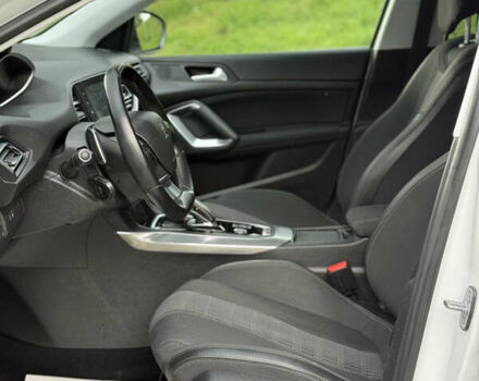 Белый Пежо 308, объемом двигателя 1.5 л и пробегом 162 тыс. км за 14900 $, фото 36 на Automoto.ua