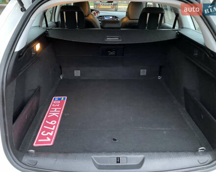 Білий Пежо 308, об'ємом двигуна 1.5 л та пробігом 180 тис. км за 14750 $, фото 23 на Automoto.ua