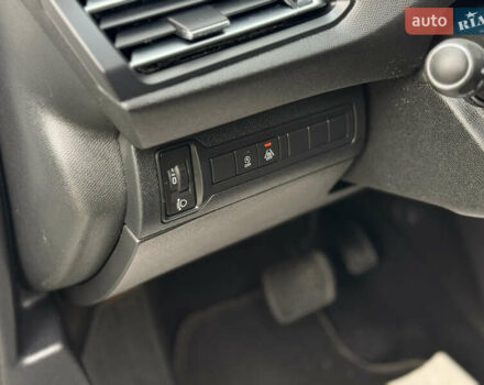 Белый Пежо 308, объемом двигателя 1.5 л и пробегом 162 тыс. км за 14800 $, фото 34 на Automoto.ua