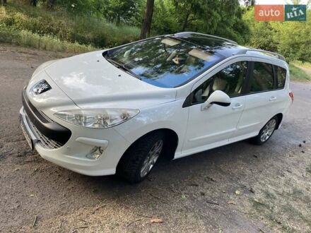 Белый Пежо 308, объемом двигателя 1.6 л и пробегом 202 тыс. км за 5700 $, фото 1 на Automoto.ua