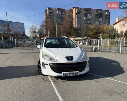 Пежо 308 2009 в Хмельницком на Automoto.ua Белый Пежо 308, объемом двигателя 1.56 л и пробегом 265 тыс. км за 4500 $, фото 1 на Automoto.ua