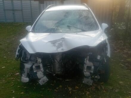 Белый Пежо 308, объемом двигателя 1.6 л и пробегом 249 тыс. км за 3000 $, фото 1 на Automoto.ua