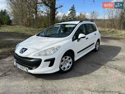 Белый Пежо 308, объемом двигателя 1.4 л и пробегом 196 тыс. км за 4100 $, фото 1 на Automoto.ua