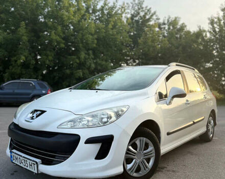 Белый Пежо 308, объемом двигателя 1.6 л и пробегом 239 тыс. км за 4500 $, фото 1 на Automoto.ua