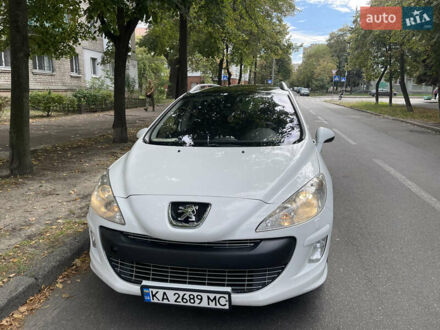 Белый Пежо 308, объемом двигателя 1.56 л и пробегом 347 тыс. км за 6000 $, фото 1 на Automoto.ua