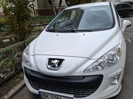 Пежо 308 2010 в Ровно на Automoto.ua Белый Пежо 308, объемом двигателя 1.6 л и пробегом 1 тыс. км за 4000 $, фото 1 на Automoto.ua