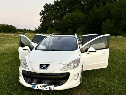 Пежо 308 2011 у Каменце-Подольском на Automoto.ua Білий Пежо 308, об'ємом двигуна 2 л та пробігом 272 тис. км за 5600 $, фото 1 на Automoto.ua