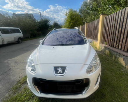 Белый Пежо 308, объемом двигателя 1.6 л и пробегом 149 тыс. км за 6500 $, фото 1 на Automoto.ua