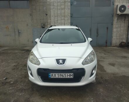 Белый Пежо 308, объемом двигателя 0 л и пробегом 307 тыс. км за 5800 $, фото 1 на Automoto.ua