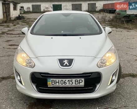 Білий Пежо 308, об'ємом двигуна 1.6 л та пробігом 96 тис. км за 10500 $, фото 1 на Automoto.ua