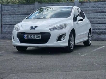 Белый Пежо 308, объемом двигателя 1.6 л и пробегом 91 тыс. км за 7700 $, фото 1 на Automoto.ua