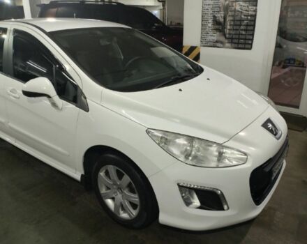 Белый Пежо 308, объемом двигателя 1.6 л и пробегом 212 тыс. км за 5099 $, фото 1 на Automoto.ua