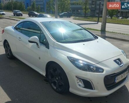 Белый Пежо 308, объемом двигателя 1.6 л и пробегом 68 тыс. км за 8900 $, фото 1 на Automoto.ua