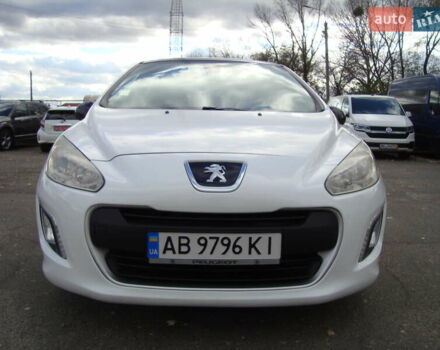 Белый Пежо 308, объемом двигателя 1.6 л и пробегом 148 тыс. км за 7300 $, фото 1 на Automoto.ua