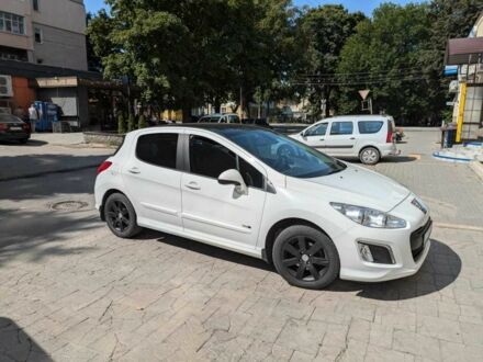 Белый Пежо 308, объемом двигателя 1.6 л и пробегом 161 тыс. км за 7300 $, фото 1 на Automoto.ua