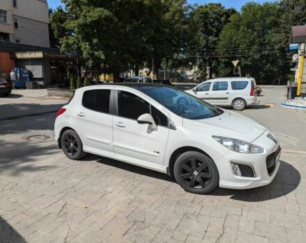 Білий Пежо 308, об'ємом двигуна 1.6 л та пробігом 161 тис. км за 7400 $, фото 1 на Automoto.ua