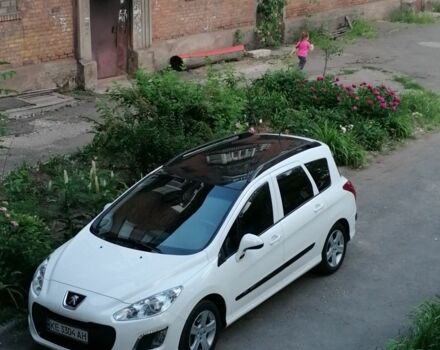 Білий Пежо 308, об'ємом двигуна 1.6 л та пробігом 213 тис. км за 7000 $, фото 1 на Automoto.ua