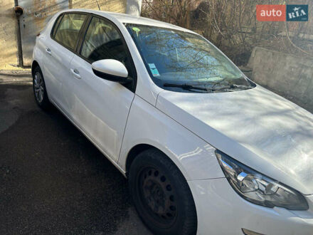 Пежо 308 2014 в Житомире на Automoto.ua Белый Пежо 308, объемом двигателя 1.6 л и пробегом 215 тыс. км за 8000 $, фото 1 на Automoto.ua