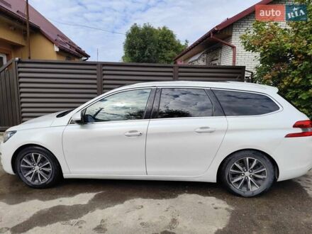Белый Пежо 308, объемом двигателя 1.56 л и пробегом 227 тыс. км за 9700 $, фото 1 на Automoto.ua